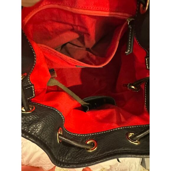 Dooney & Bourke vintage pebbled leather classic black bucket style bag - Picture 4 of 15